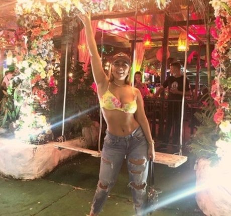 Geiciane Costa sexy model archive