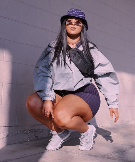 Holly Marston star xxx pic