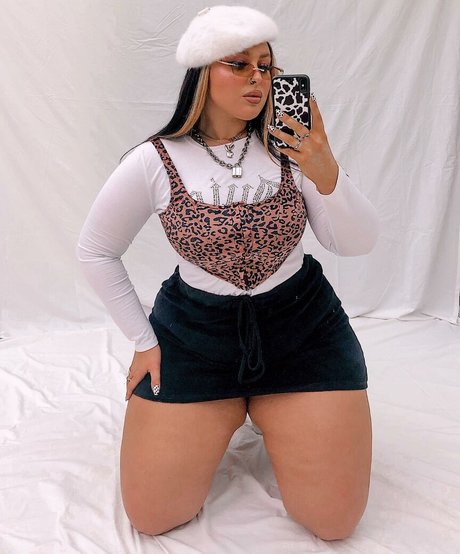 Holly Marston pornographic model img