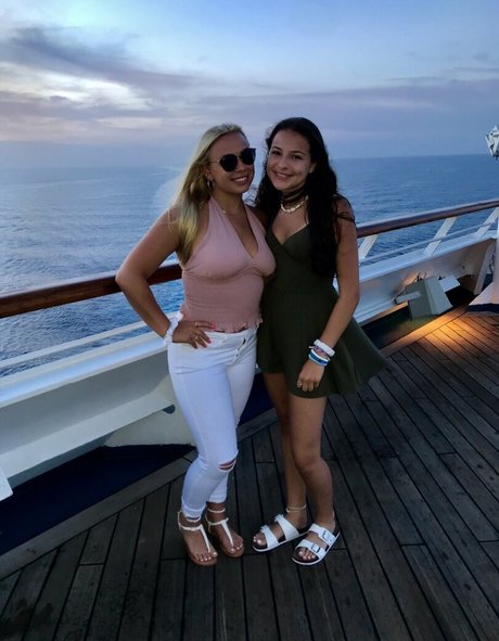 Alyssa K model erotic archive