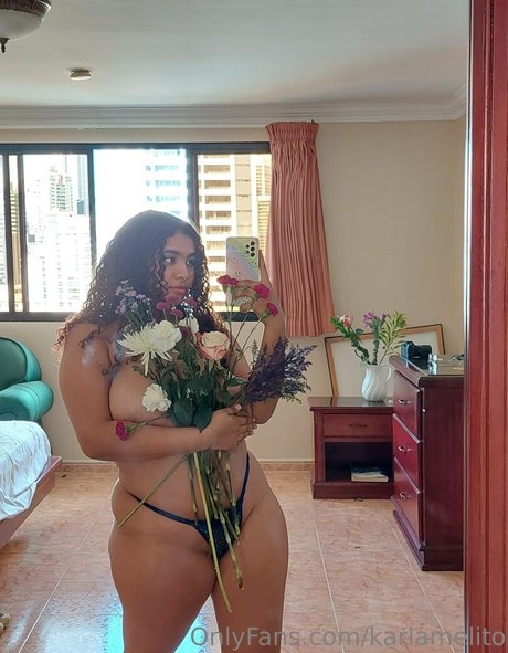 Karlamelito sexy pornstar pic