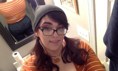 berrychicka nudes model photo