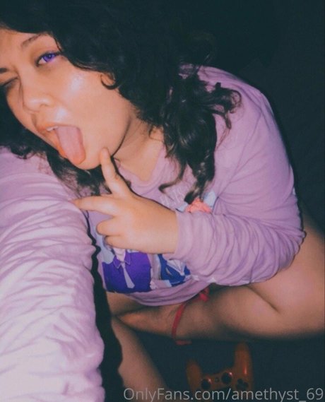 theloungeroom model nude pictures