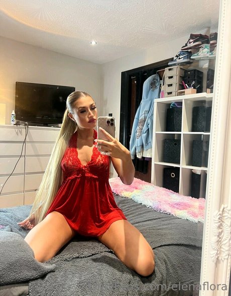 Ebony Tomkins naked actress archive