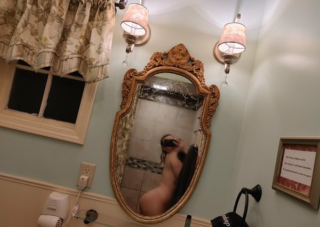 ashleyblaydefree nice actress images