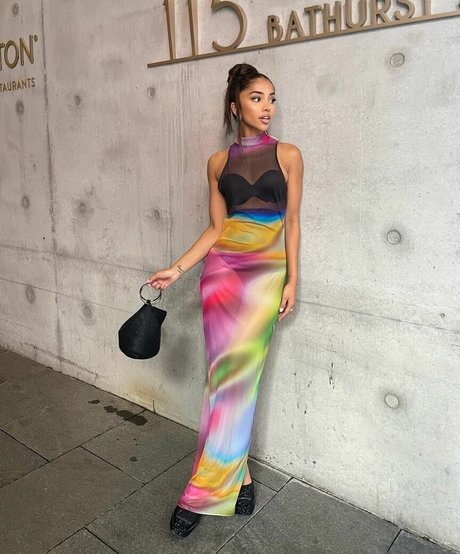 Maria Thattil model hot pic