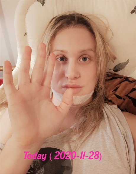 avrilvixxxen sex model galleries