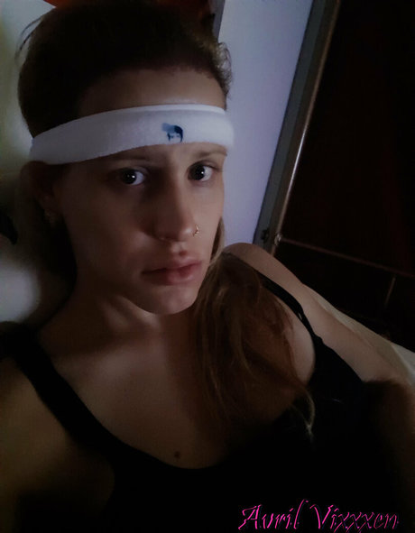 avrilvixxxen model pornographic gallery