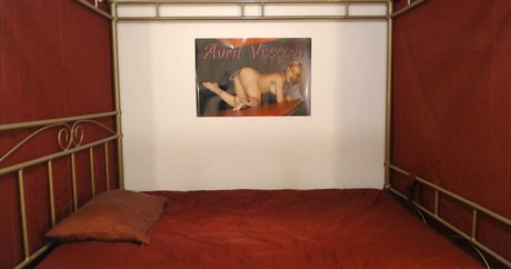 avrilvixxxen porn actress photos