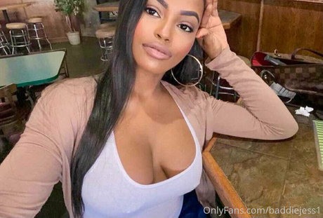baddiejess1 model erotic image