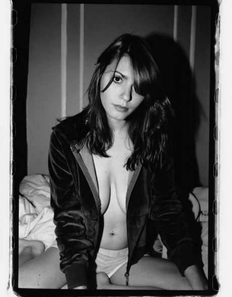 Lindsay Felton nudes model gallery