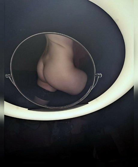 MerliPlays naked pornstar gallery