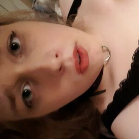 chickwithdick99 erotic model pictures