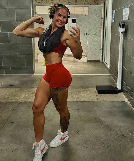 Babyjoness star exclusive photo