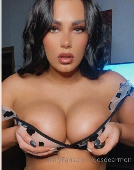Desdearmon_ pornstar erotic photo