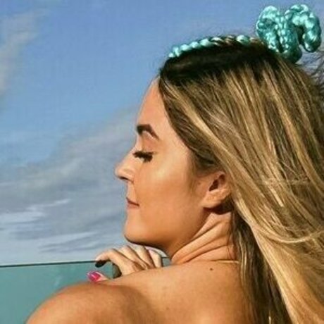 Taynara Conti model hd photos