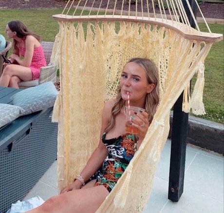 Aiobhin pornstar naked pic