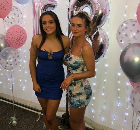 Aiobhin model art photo