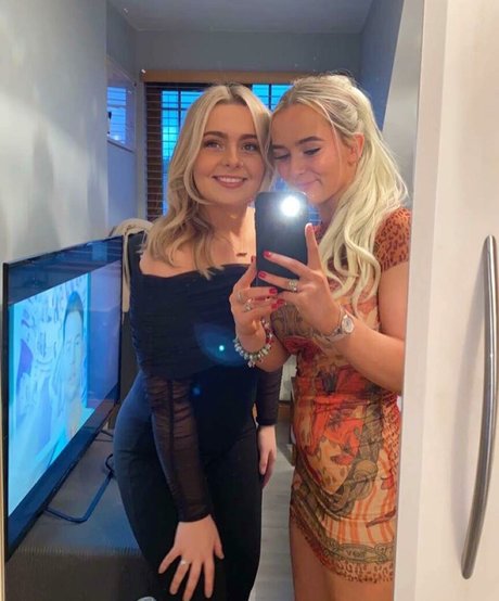 Aiobhin pornstar hot photos