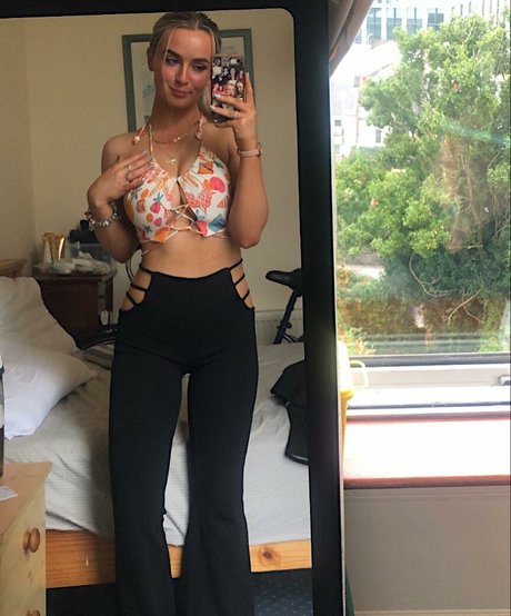 Aiobhin star high quality pictures