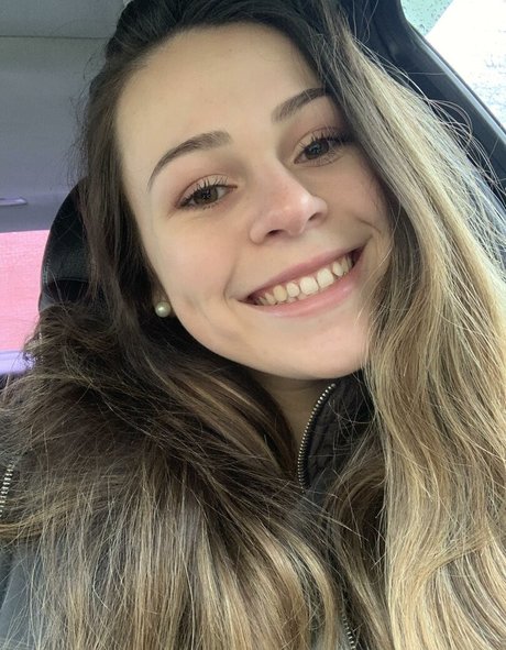 BaeBrii xxx actress image