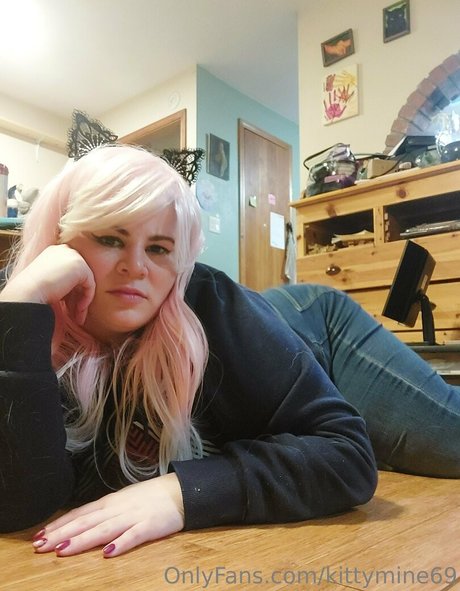 kittymine69 pornstar erotic pictures