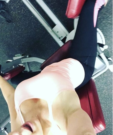 mzcourtneycummz pornstar nudes pics