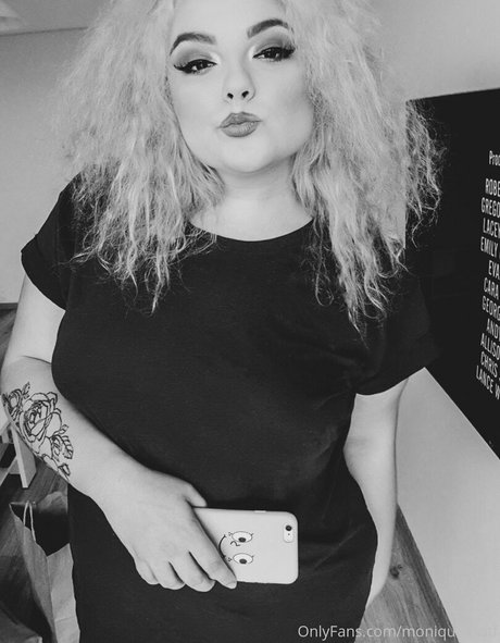 moniiquexxx top model photo