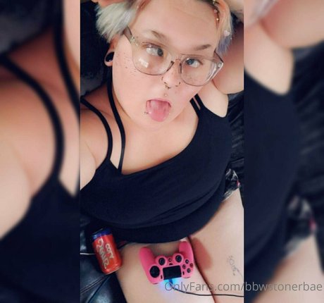 bbwstonerdoll pornstar pretty pics