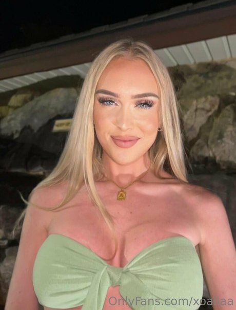 xoaliaa pornstar perfect pictures