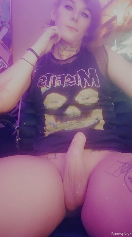 boxesplayz star hot image