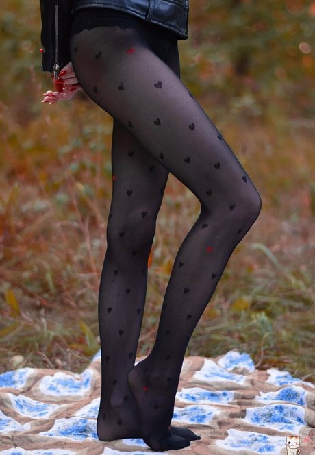 littlekiss ka feet top actress pictures