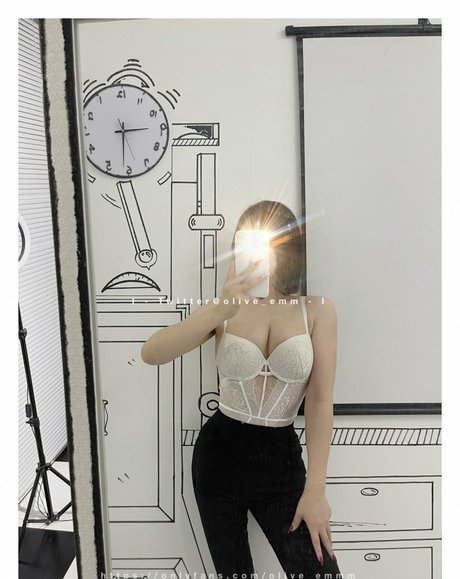 imoliveemmm star xxx picture