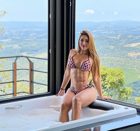 Lais Gabrielli free star gallery