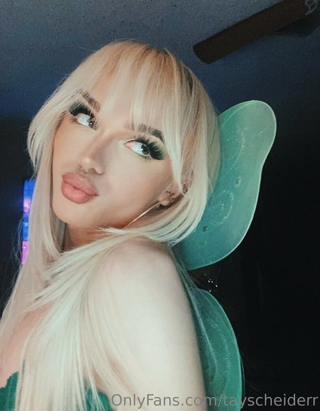 tayscheiderr model sex photos