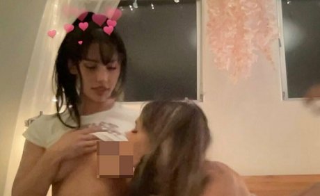 lindseygroll pornographic star img