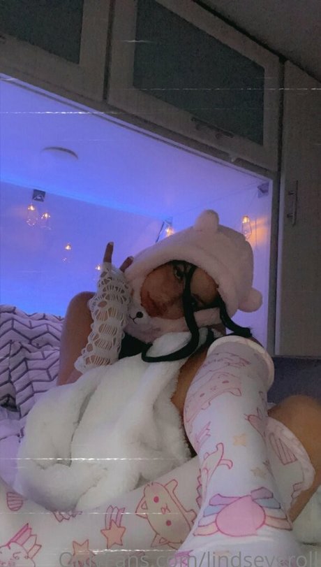 lindseygroll nude model gallery