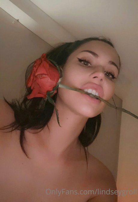 lindseygroll xxx star pictures