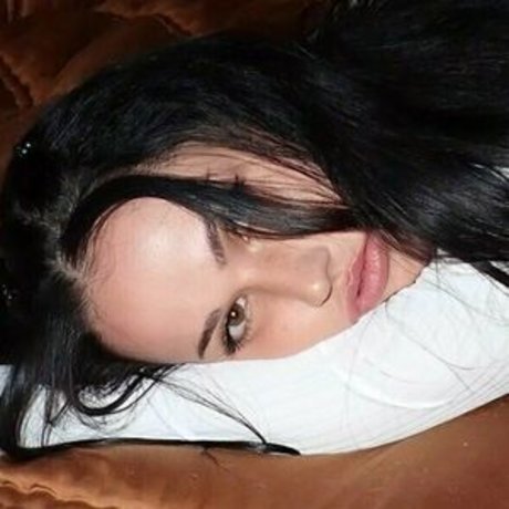 lindseygroll star naked gallery