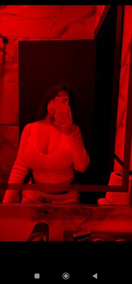 naturabody nudes actress image