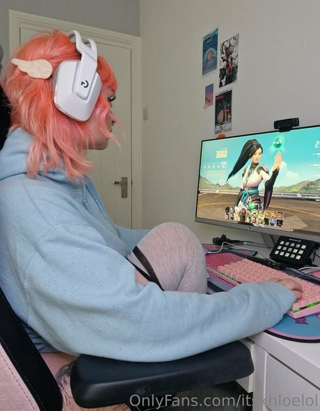 itskhloelol pornstar pretty pics