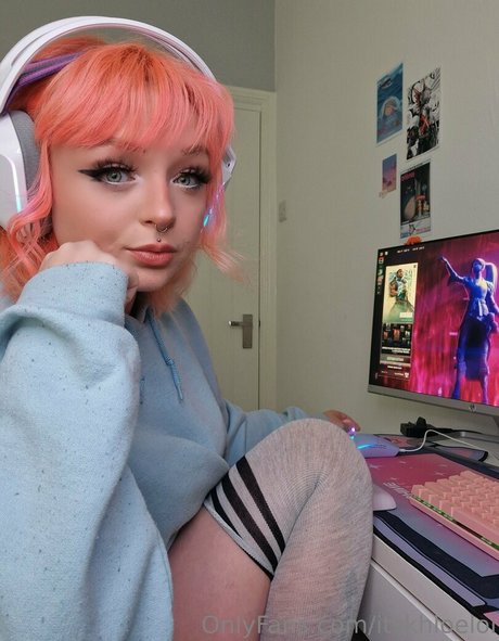 itskhloelol model hd archive