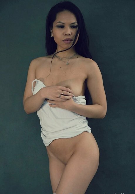 evieling pornstar beautiful img