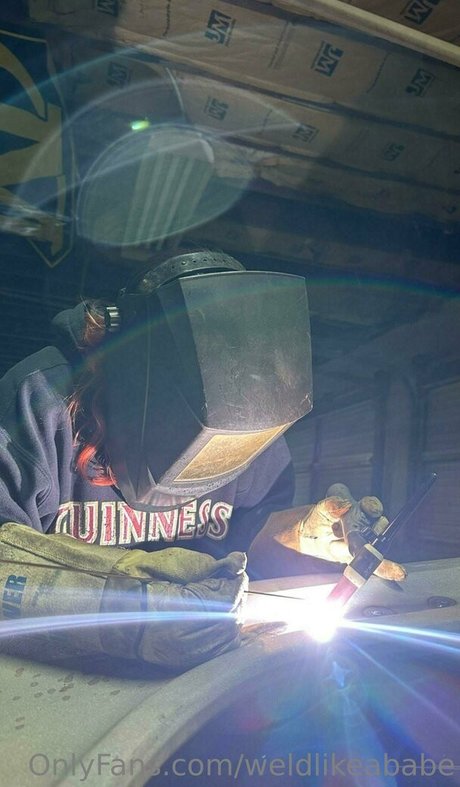 weldlikeababe hot actress photo