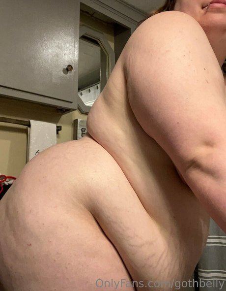 gothbelly star erotic img