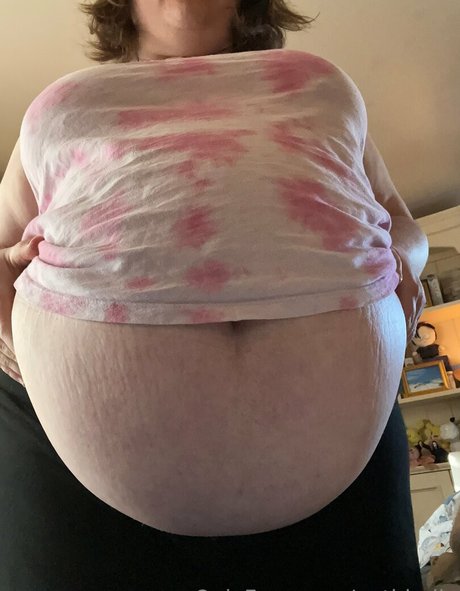 gothbelly nice actress pic