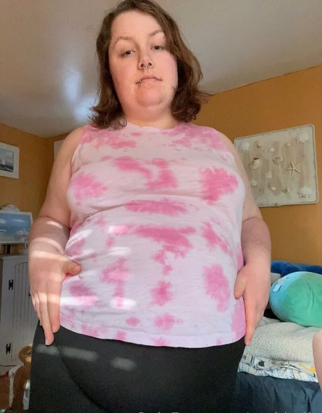 gothbelly pretty pornstar photo