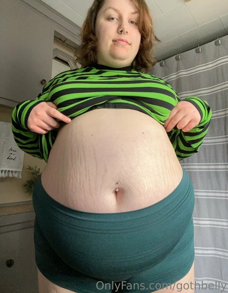 gothbelly sexy actress galleries