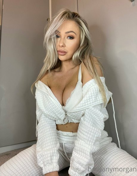 bethanymorgan nude pornstar pic