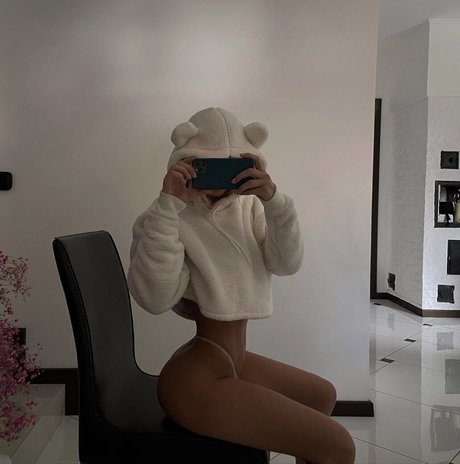 Kate Kirienko model porn pictures